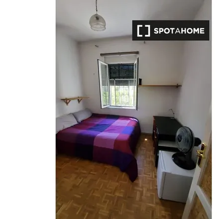 Image 5 - Madrid, Calle Peñascales, 4, 28028 Madrid - Room for rent