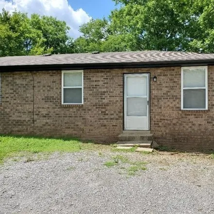 Rent this 2 bed house on 1423 Florence Avenue in Amqui, Nashville-Davidson