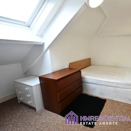 Image 7 - Dairy Lane, Newcastle upon Tyne, NE2 4BP, United Kingdom - Apartment for rent