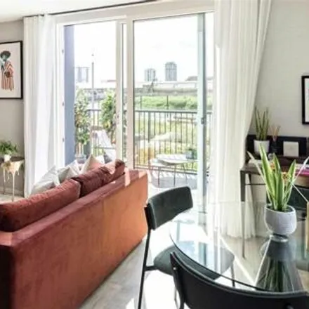 Image 7 - Bowline House, Teal Street, London, E14 0XS, United Kingdom - Apartment for sale