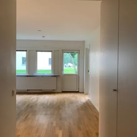 Rent this 2 bed apartment on Stallvägen 9 in 352 52 Växjö, Sweden