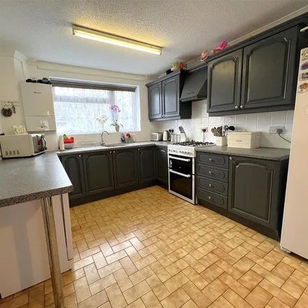 Rent this 3 bed townhouse on 26-29 Panter's in Swanley, BR8 7RW