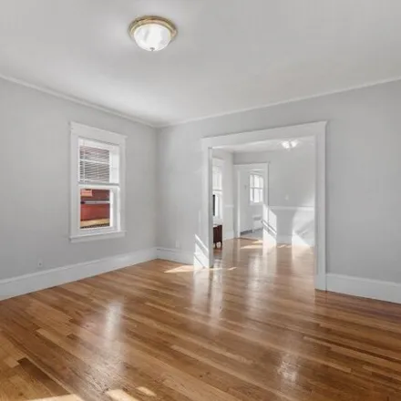 Image 3 - 3;5 Quincy Street, Arlington Heights, Arlington, MA 02476, USA - Apartment for rent