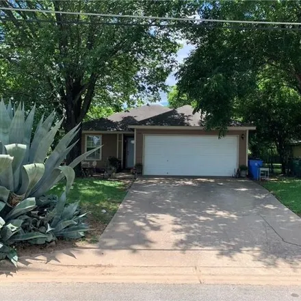 Image 2 - 321 Elm Street, Bastrop, TX 78602, USA - House for rent