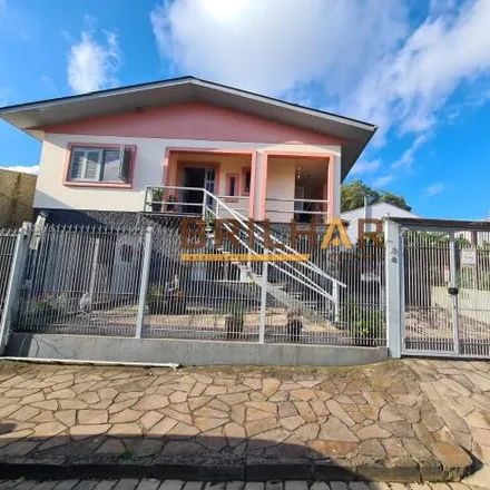 Buy this 6 bed house on Rua Giacomina Savariz in São Ciro, Caxias do Sul - RS