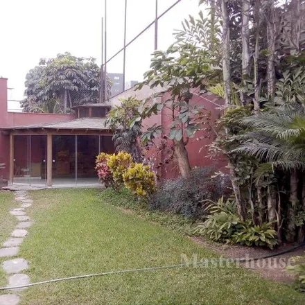 Buy this studio house on Jirón Manuel de Amat y Juniet in Santiago de Surco, Lima Metropolitan Area 15803