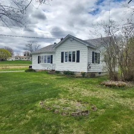 Buy this 3 bed house on Noyles Lane in Levant, Penobscot County