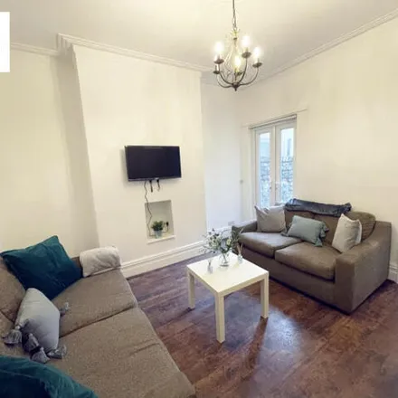 Rent this 4 bed townhouse on 73 Adelaide Road in Liverpool, L7 8SQ