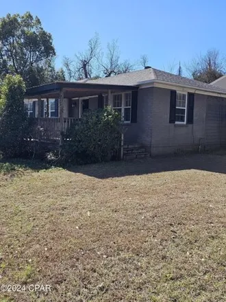 Buy this 3 bed house on 4399 Deering Street in Marianna, FL 32446