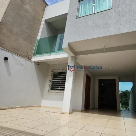 Buy this 3 bed house on Avenida 15 in Timóteo - MG, 35181-215