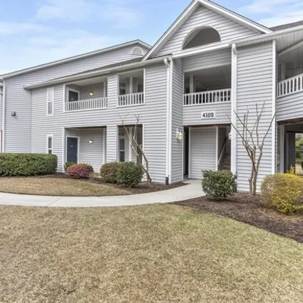 Buy this 2 bed condo on 4105 Breezewood Drive in Echo Farms, Wilmington