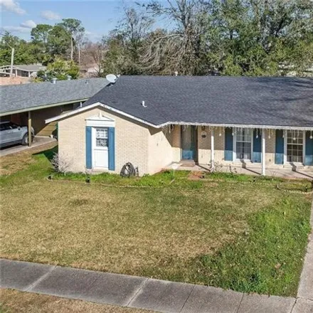 Buy this 3 bed house on 605 Fielding Avenue in Terrytown, Jefferson Parish