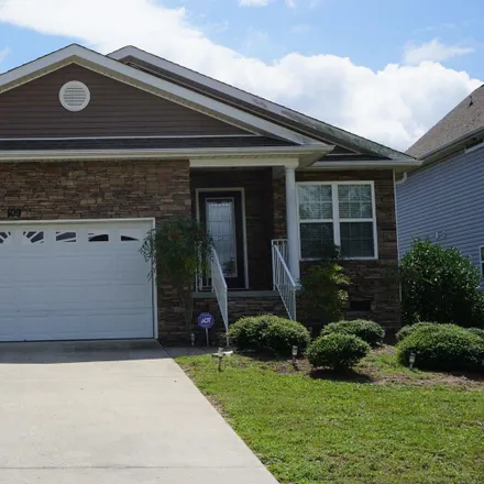 Rent this 3 bed house on 109 High Tower Lane in Aberdeen, Moore County