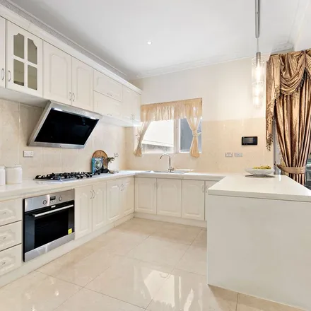 Image 3 - Elissar, Glanfield Street, Maroubra NSW 2035, Australia - Apartment for rent