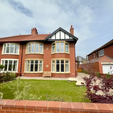 Buy this 6 bed duplex on Laverton Road in Lytham St Annes, FY8 1FF