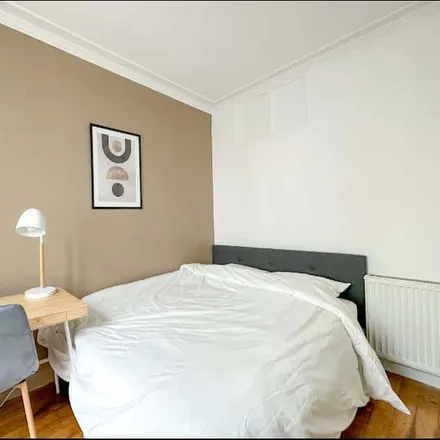 Image 2 - 13 Rue Berzélius, 75017 Paris, France - Room for rent