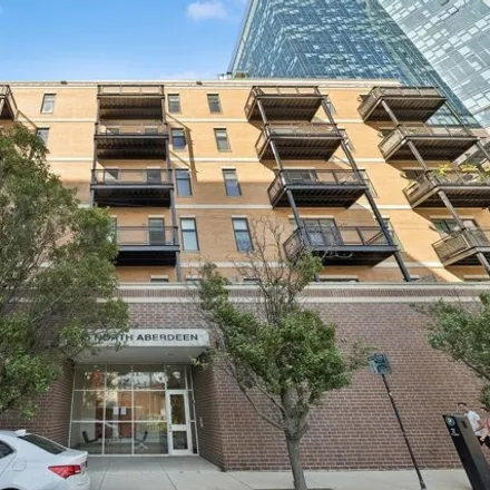 Buy this 2 bed condo on 725 N Aberdeen St Apt 609 in Chicago, Illinois
