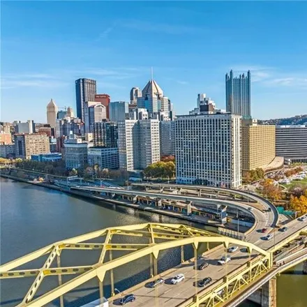 Buy this 1 bed condo on Gateway Towers in 320 Fort Duquesne Boulevard, Pittsburgh