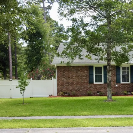 Buy this 3 bed house on 214 Towhee Drive in Centerville, Summerville