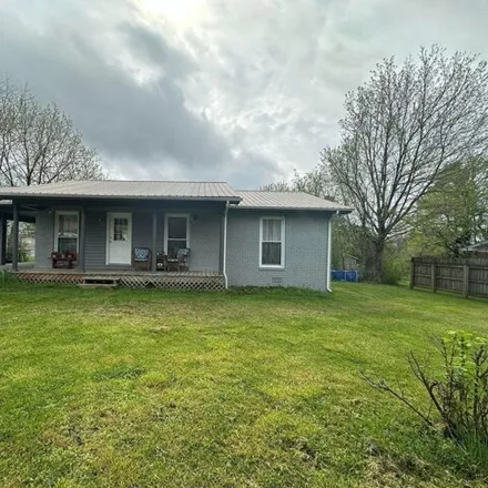 Buy this 3 bed house on 1016 Hill Road in Jamestown, Fentress County
