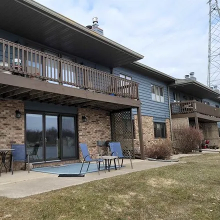 Buy this 3 bed condo on 2499 Stroebe Island Drive in Fox Crossing, WI 54914