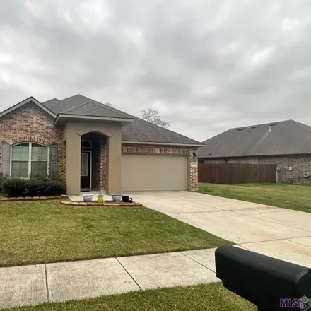 Rent this 3 bed house on 39463 Legacy Oaks Drive in Ascension Parish, LA 70737