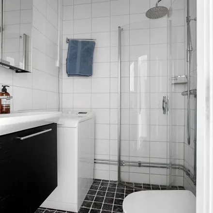 Rent this 1 bed apartment on Lindarängsvägen in 115 27 Stockholm, Sweden