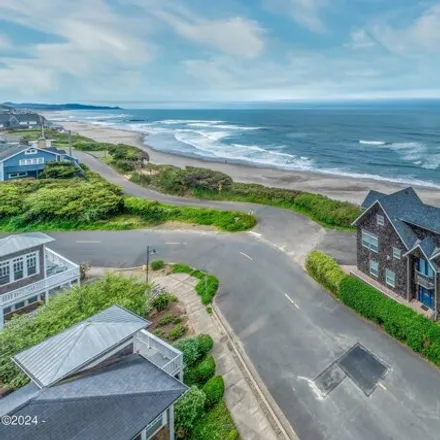 Buy this 3 bed house on 2801 Southwest Anchor Court in Lincoln City, OR 97367