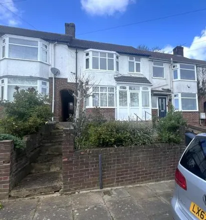 Rent this 3 bed townhouse on Preston Gardens in Luton, LU2 7NL