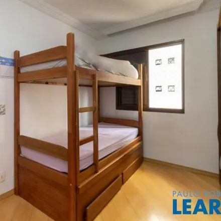 Buy this 3 bed apartment on Rua Cônego Vicente Miguel Marino 326 in Campos Elísios, São Paulo - SP
