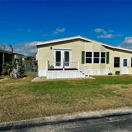 Buy this studio apartment on 1099 Bream Avenue in Glades County, FL 34974