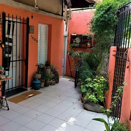 Buy this studio house on Avenida José de San Martín 1741 in Granaderos, 2156 Fray Luis Beltrán