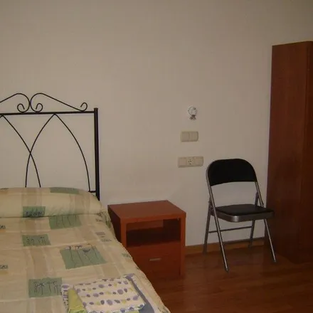 Image 4 - Avenida Obispo Sancho de Castilla, 37006 Salamanca, Spain - Apartment for rent