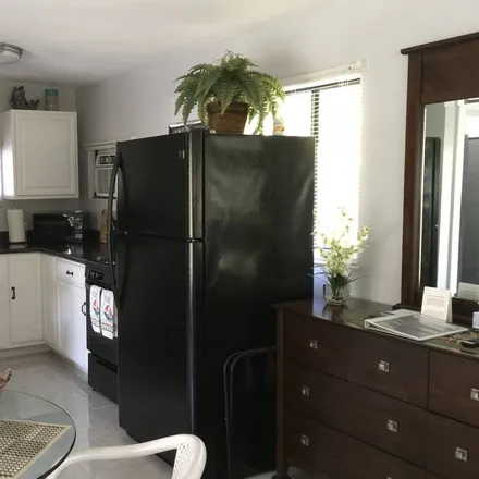 Rent this 1 bed apartment on Hilo in HI, 96720