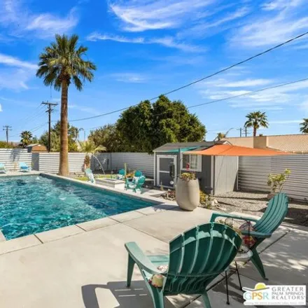 Image 4 - 2068 Lawrence Street, Palm Springs, CA 92264, USA - House for sale