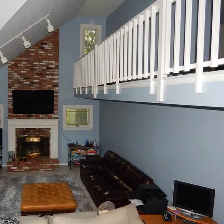 Rent this 3 bed house on Town of East Hampton in NY, 11930