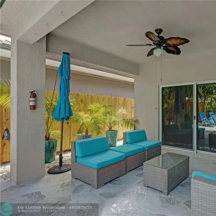 Image 3 - 1531 Northeast 34th Street, Coral Woods, Broward County, FL 33334, USA - House for sale