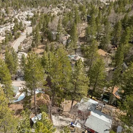 Image 5 - 2405 Independence Lane, Arrowbear Lake, Running Springs, CA 92382, USA - House for sale