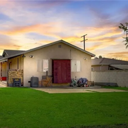 Image 2 - 1147 West R Street, Los Angeles, CA 90744, USA - House for sale