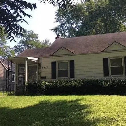 Buy this 2 bed house on 8299 Belleview Avenue in Kansas City, MO 64114