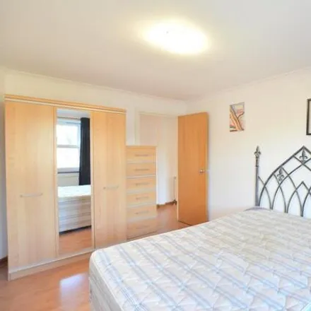 Rent this 2 bed apartment on 4 Finsbury Park Road in London, N4 2JZ