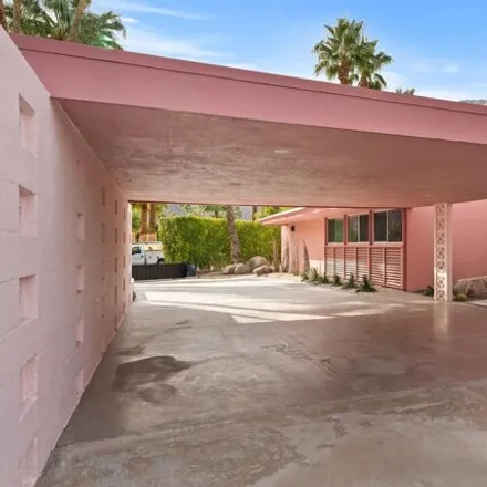 Image 8 - 604 Camino Sur, Palm Springs, CA 92262, USA - House for sale