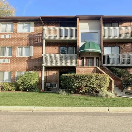 Buy this 2 bed condo on unnamed road in Vernon Hills, IL 60061