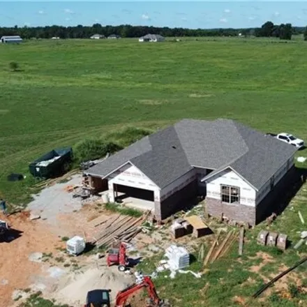Buy this 4 bed house on 15110 Vaughn Road in Gentry, Benton County