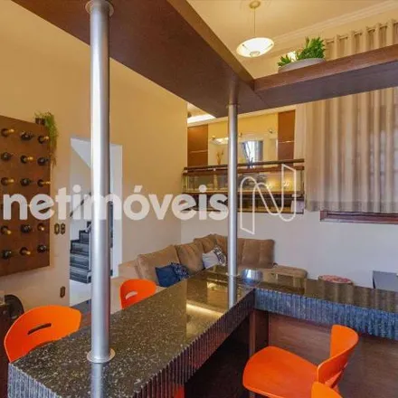 Buy this 5 bed house on Rua Sandoval Campos in Regional Noroeste, Belo Horizonte - MG
