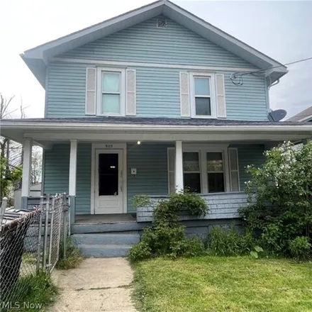 Buy this 3 bed house on 901 Pittsburgh Street in La Belle, Steubenville