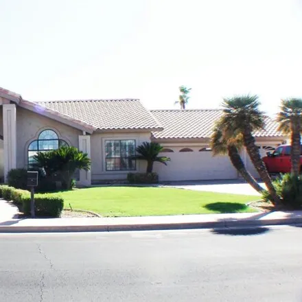 Buy this 5 bed house on 2517 East Laurel Street in Mesa, AZ 85213