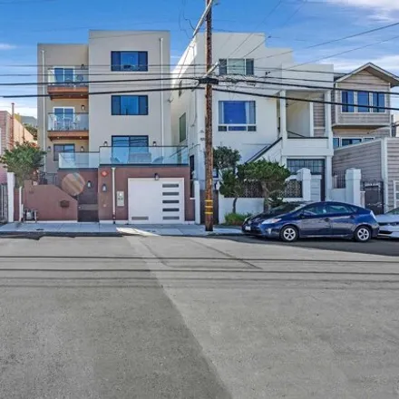 Image 2 - 511 Lakeview Ave, San Francisco, California, 94112 - House for sale