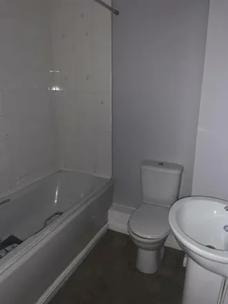 Image 7 - Knightswood Court, Liverpool, L18 9RA, United Kingdom - Room for rent