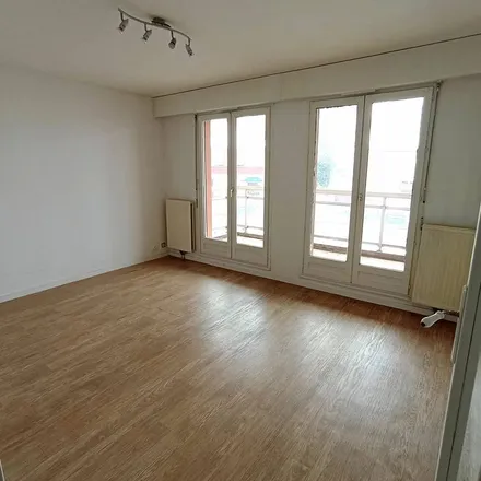 Rent this 1 bed apartment on 4 Rue Marat in 71300 Montceau-les-Mines, France